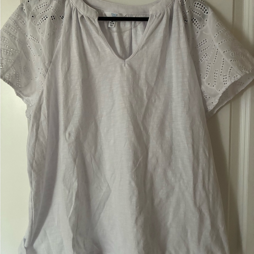 Chic White Eyelet Sleeve Blouse